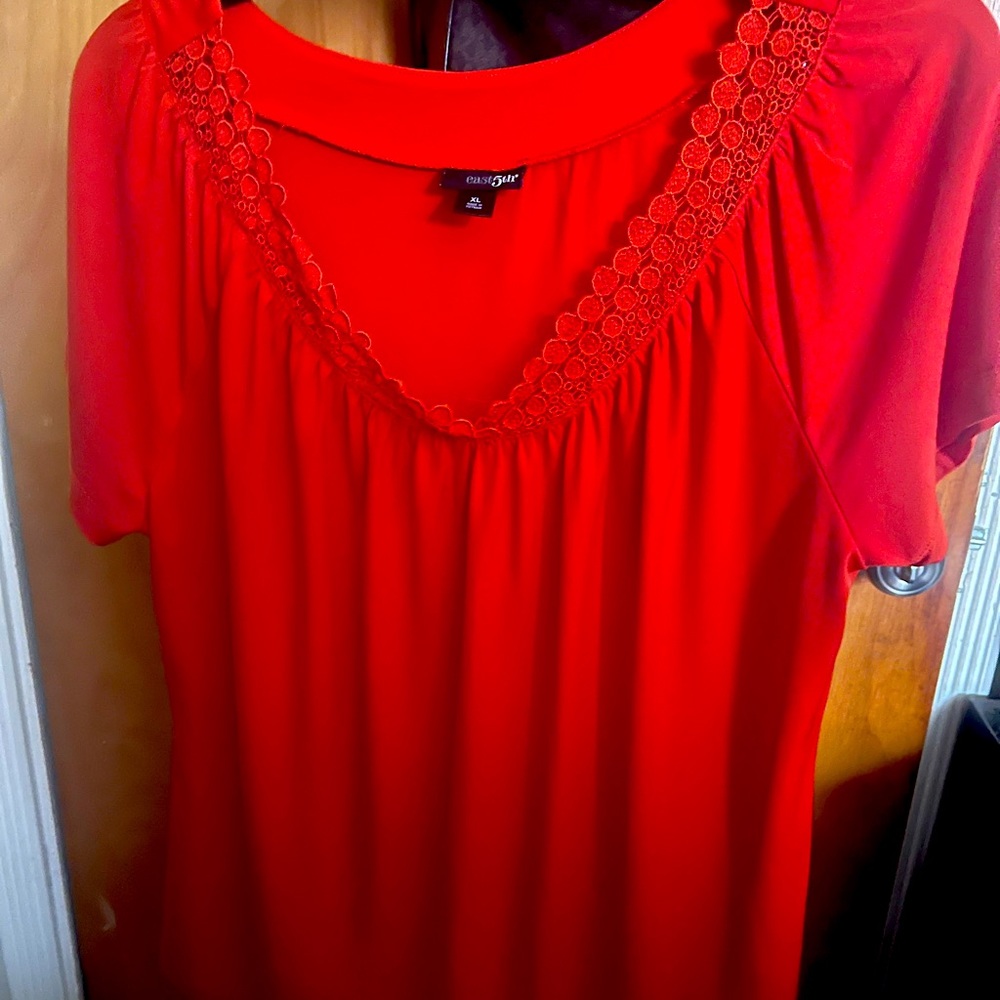 Blause red